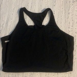 Black workout tank
